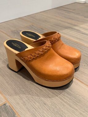 Swedish Hasbeens Cognac Braided Leather Clogs sz 38